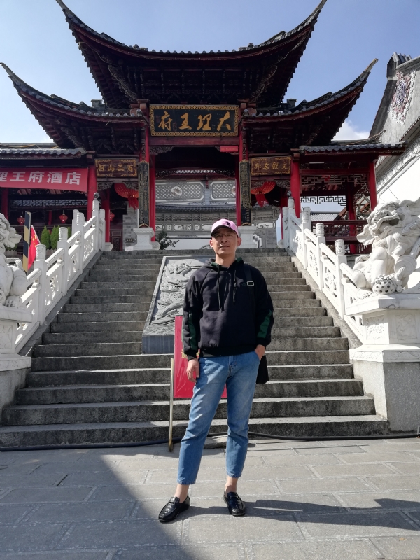 旧事离人的第一张照片--太原相亲服务中心