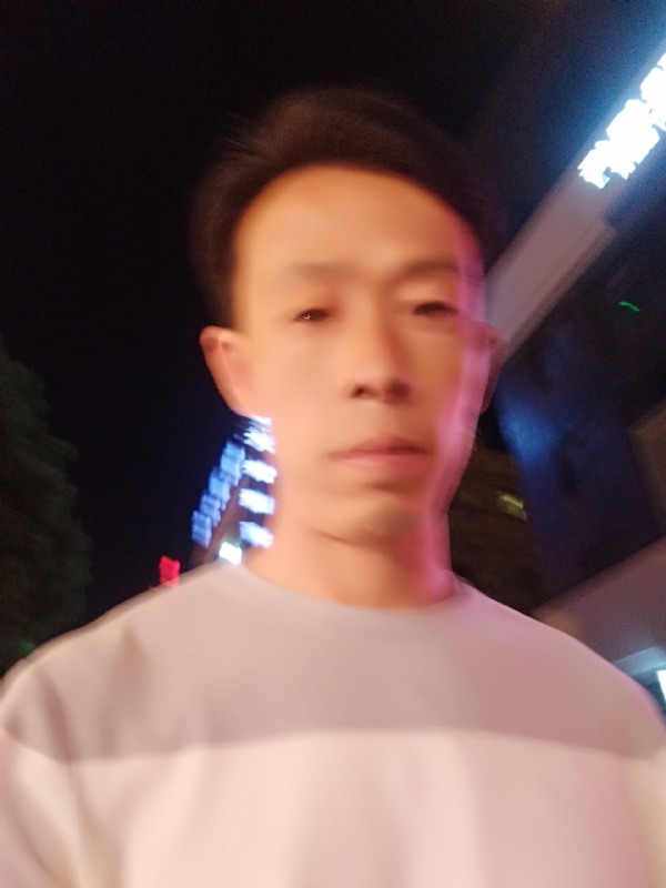 找个人来爱的第一张照片--太原相亲服务中心