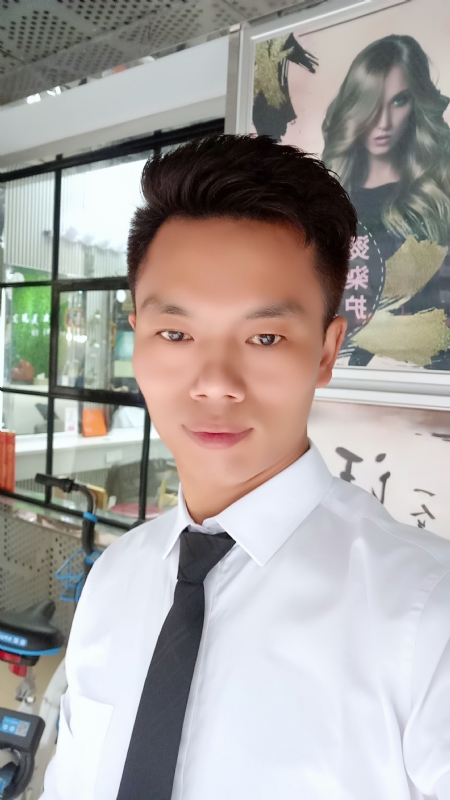 阳光男士的第一张照片--太原相亲服务中心