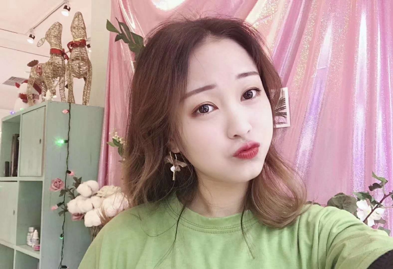 罗兰的第二张照片--太原相亲服务中心