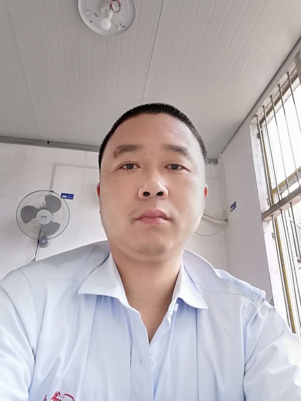平安的第一张照片--太原相亲服务中心