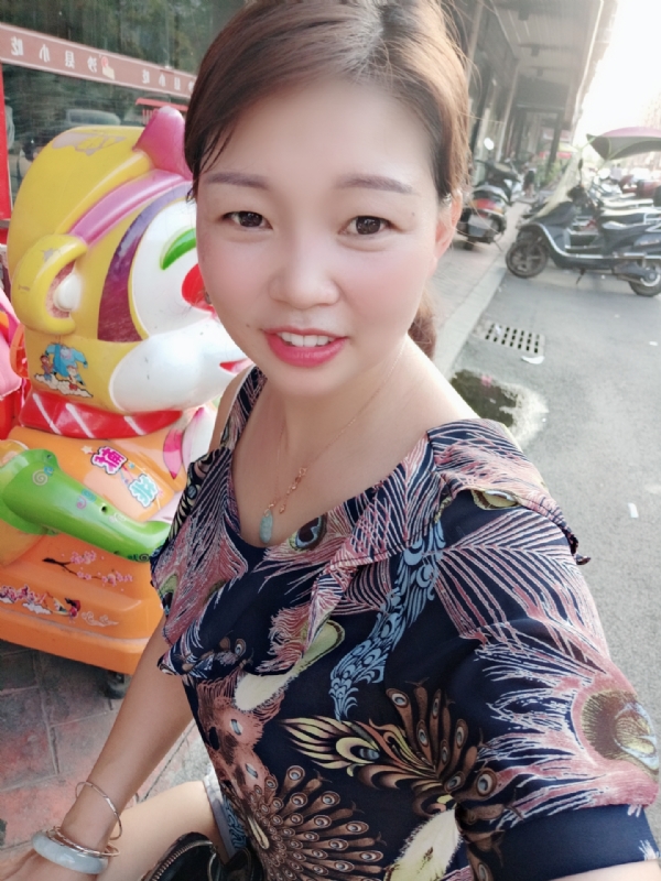 云儿的第一张照片--太原相亲服务中心