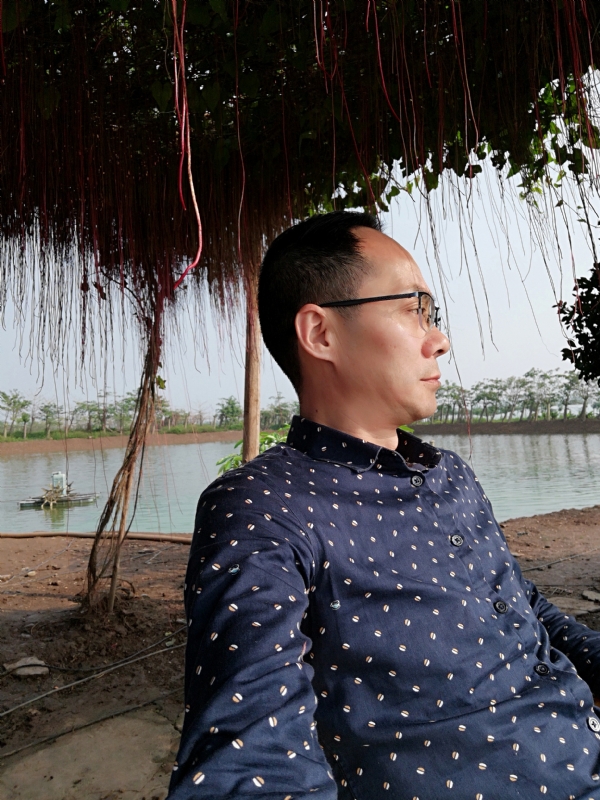 守望烟云的第一张照片--太原相亲服务中心