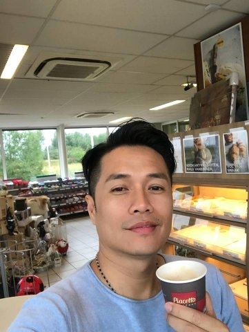 短歌的第一张照片--太原相亲服务中心
