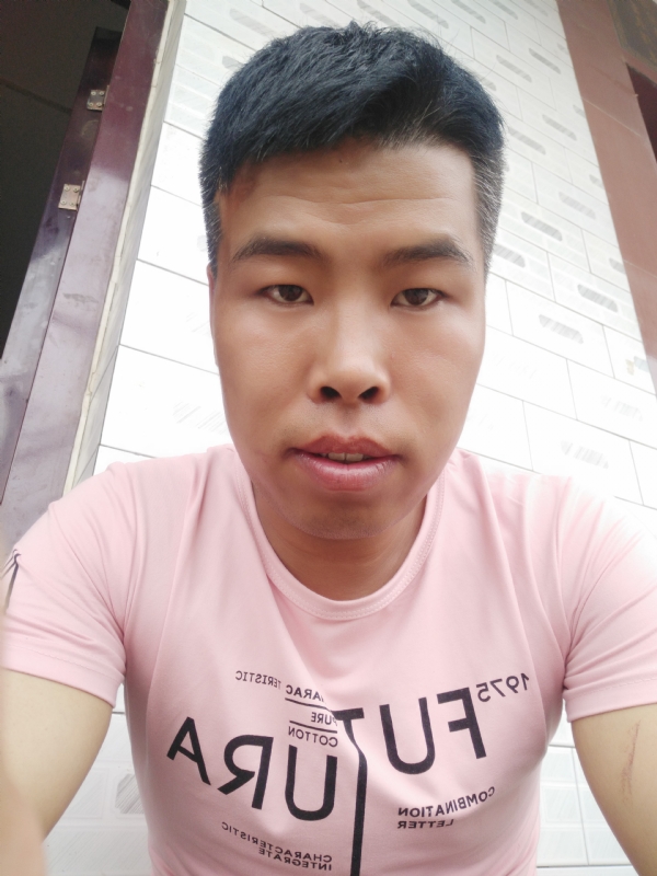 守护爱情的第一张照片--太原相亲服务中心