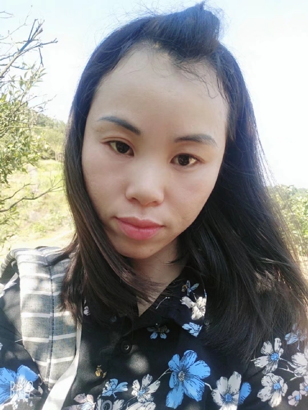 英英的第一张照片--太原相亲服务中心