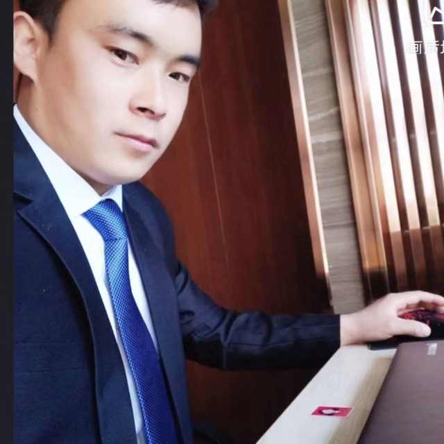 会哭的幸福的第一张照片--太原相亲服务中心