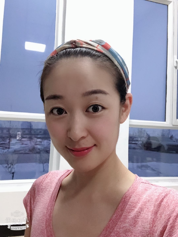 浅笑的第一张照片--太原相亲服务中心