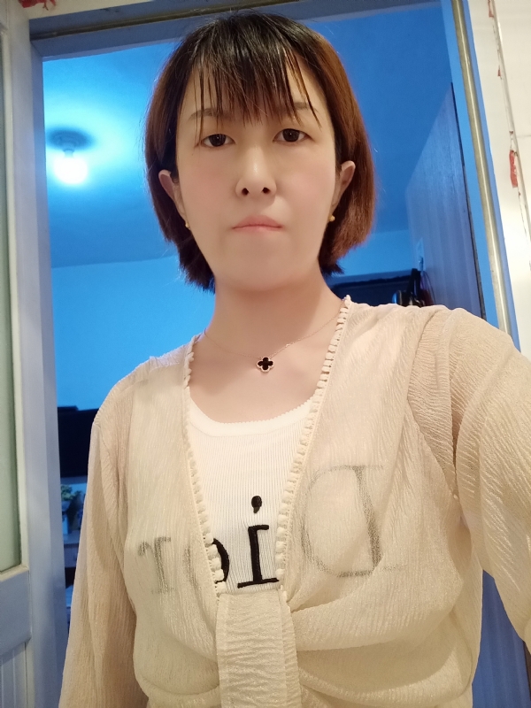芬儿的第一张照片--太原相亲服务中心