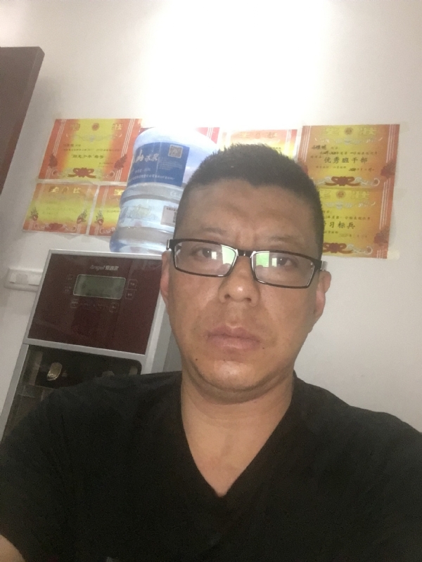 牵手的第一张照片--太原相亲服务中心