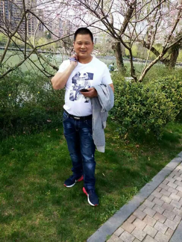 纯爷们的第二张照片--太原相亲服务中心