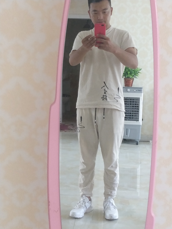 一天一根烟的第二张照片--太原相亲服务中心