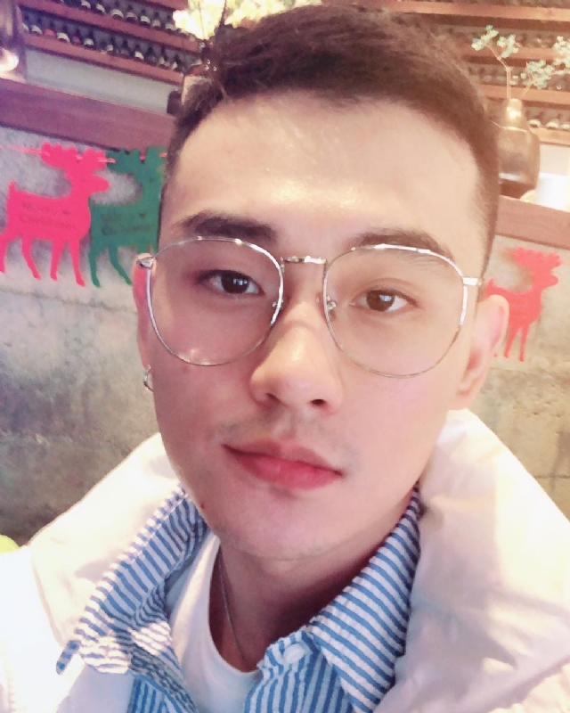 胡强很孤单的第一张照片--太原相亲服务中心