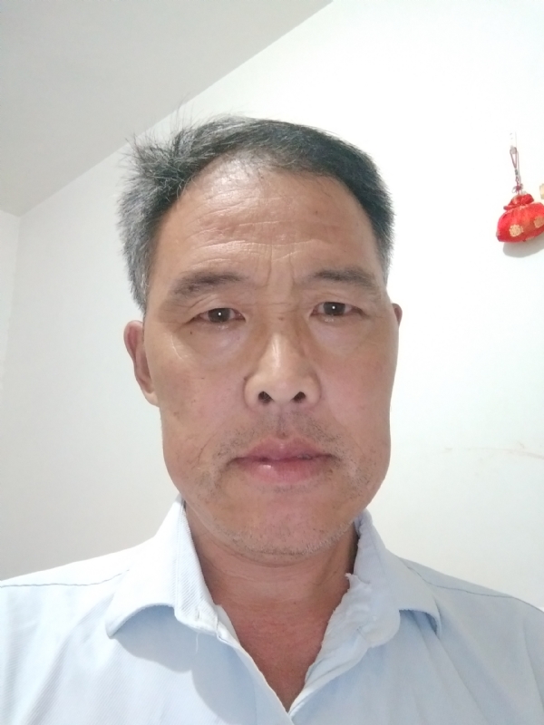 邹学辉的第二张照片--太原相亲服务中心