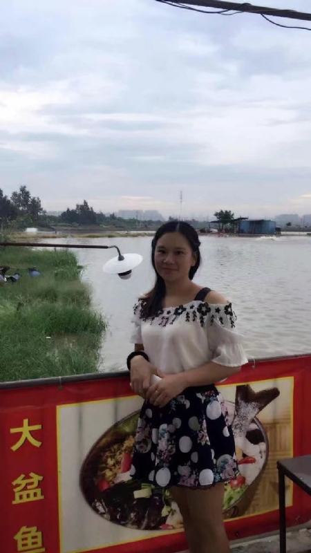 莹莹的第一张照片--太原相亲服务中心