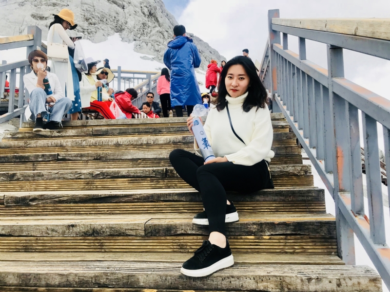 依雪的第四张照片--太原相亲服务中心