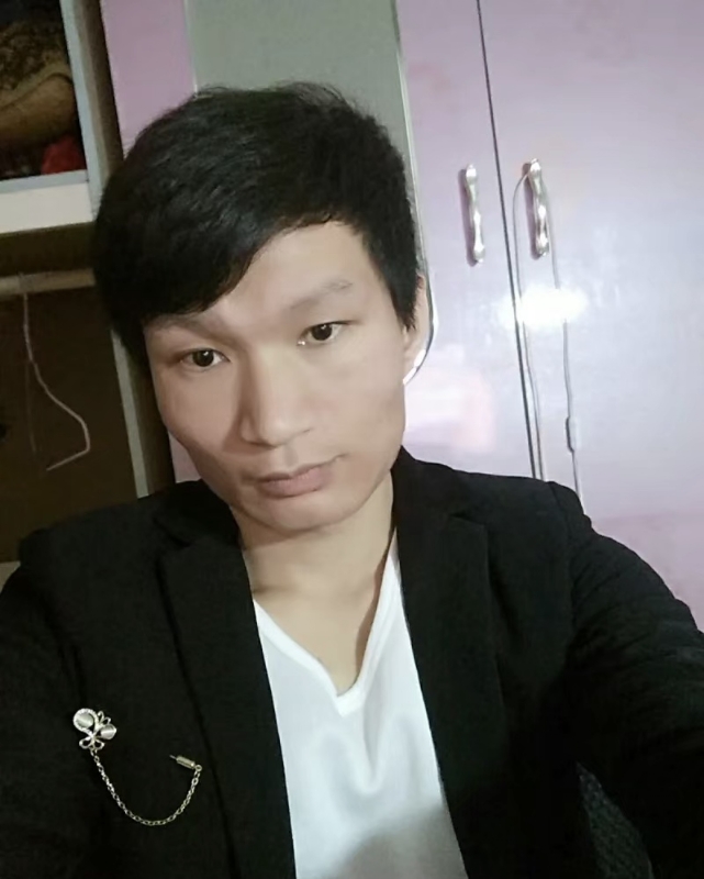 季绍伟的第二张照片--太原相亲服务中心