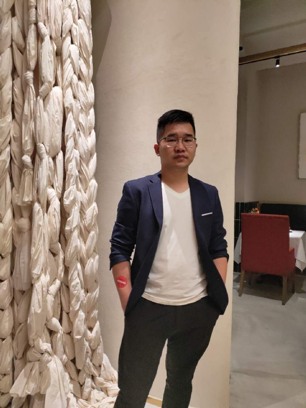 在路上的第二张照片--太原相亲服务中心