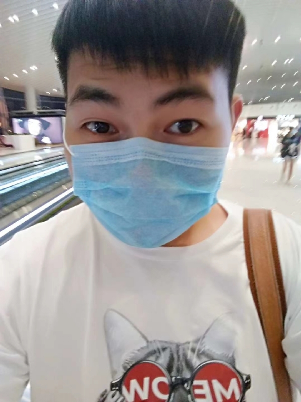 咔咔一顿的第一张照片--太原相亲服务中心