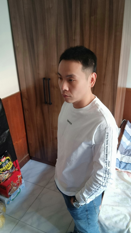 没有蜡笔的小航的第一张照片--太原相亲服务中心