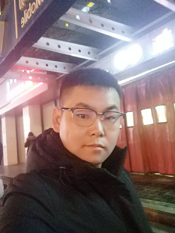 杜跃龙的第二张照片--太原相亲服务中心