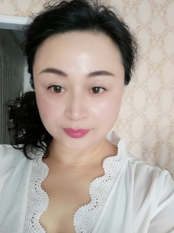 花谢花飞的第一张照片--太原相亲服务中心