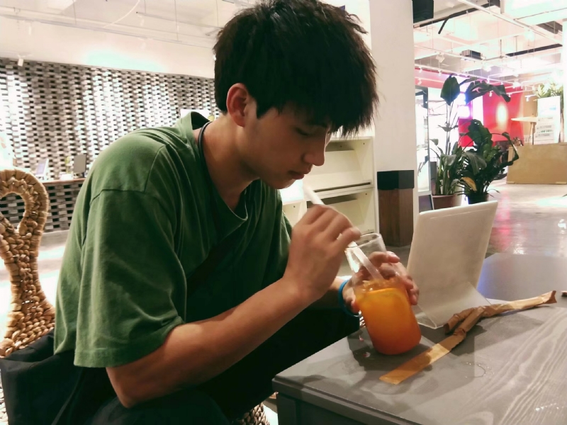 一花一世界的第一张照片--太原相亲服务中心