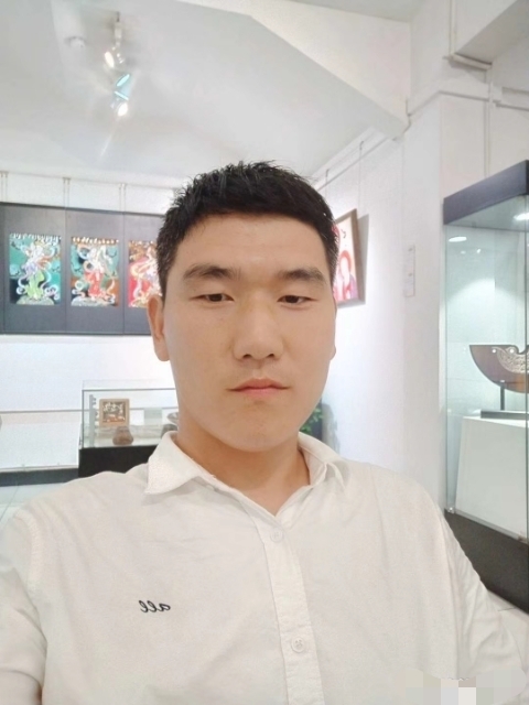 自律人生的第一张照片--太原相亲服务中心