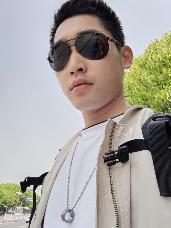残花落陌,的第一张照片--太原相亲服务中心