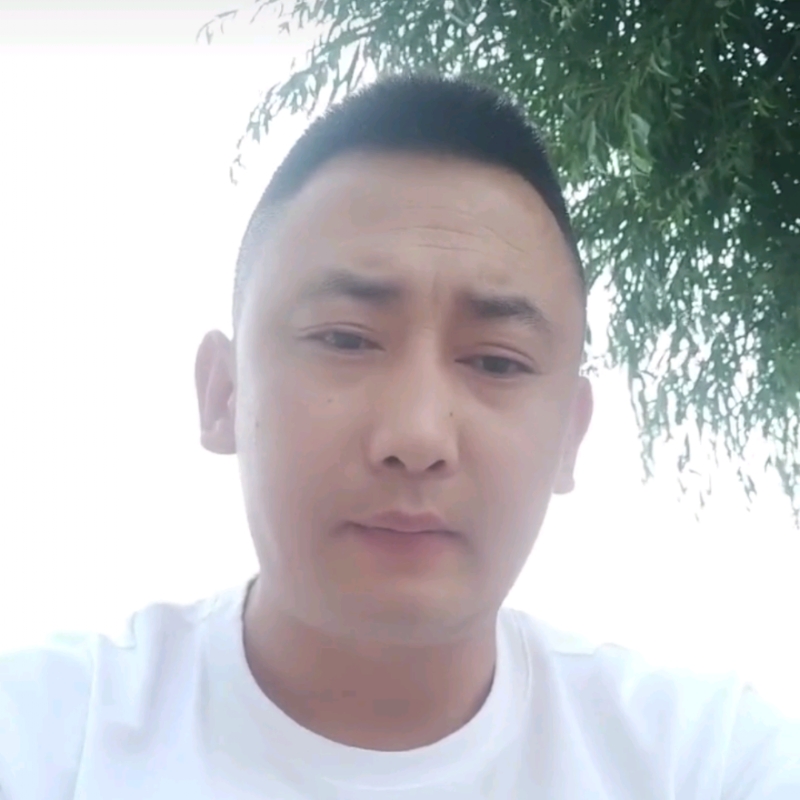 潇洒的第一张照片--太原相亲服务中心