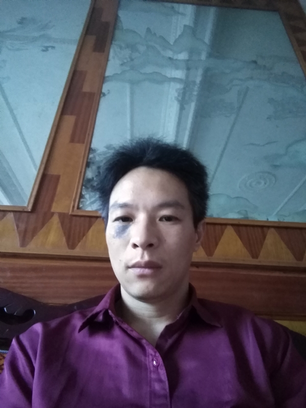 风中落叶的第一张照片--太原相亲服务中心