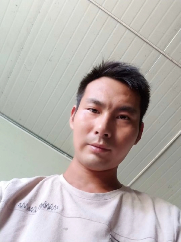 快乐肥宅水的第一张照片--太原相亲服务中心