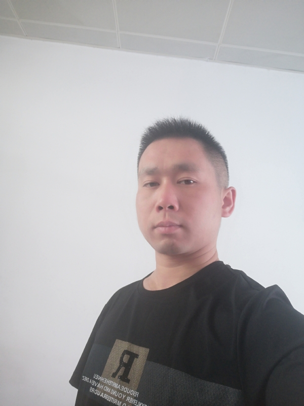 孤独的狼的第一张照片--太原相亲服务中心