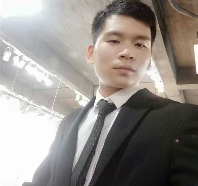 凌晨三点三分的第三张照片--太原相亲服务中心