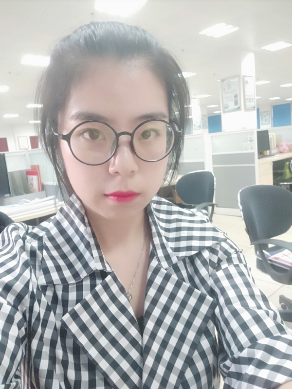 莹莹的第一张照片--太原相亲服务中心