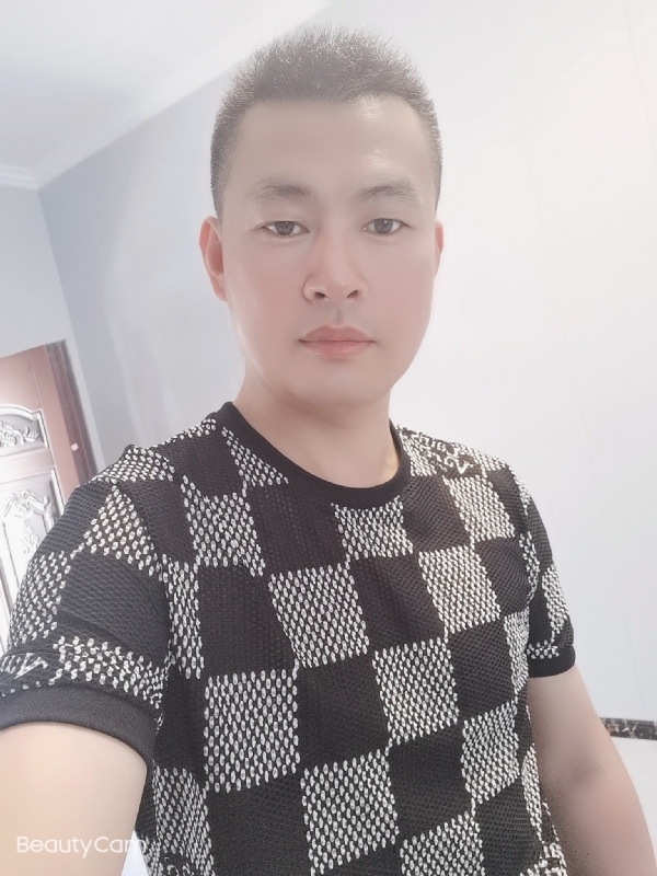 快乐无罪的第一张照片--太原相亲服务中心