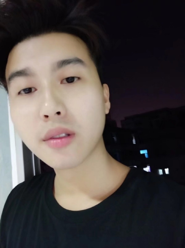 皮特王的第二张照片--太原相亲服务中心