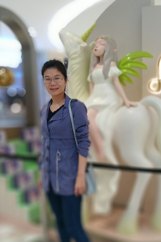 霞的第一张照片--太原相亲服务中心