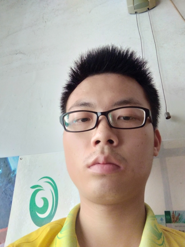舒荷的第一张照片--太原相亲服务中心
