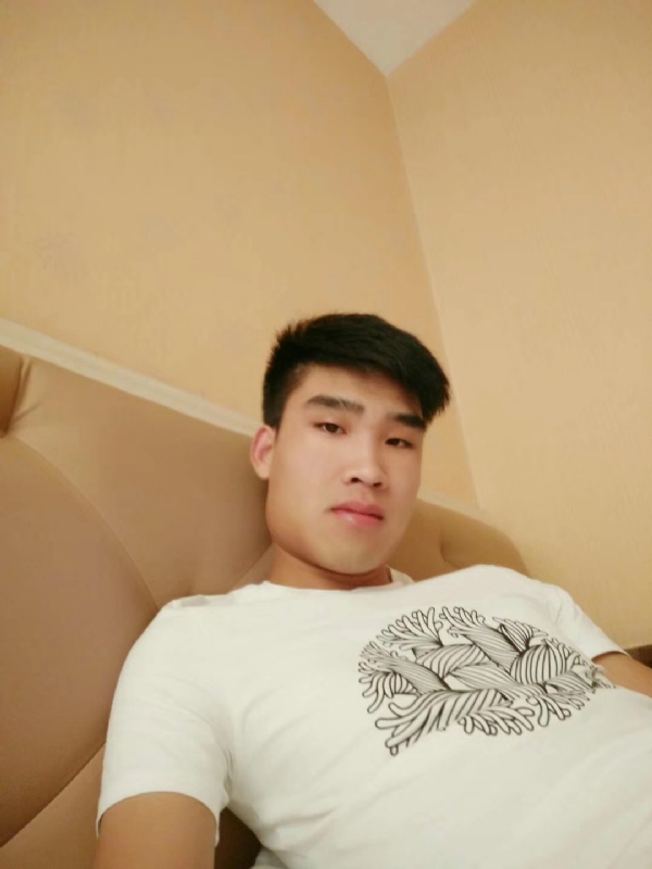 谁不曾孤单上路的第二张照片--太原相亲服务中心