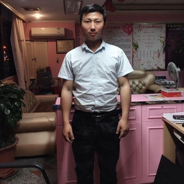 健华的第一张照片--太原相亲服务中心