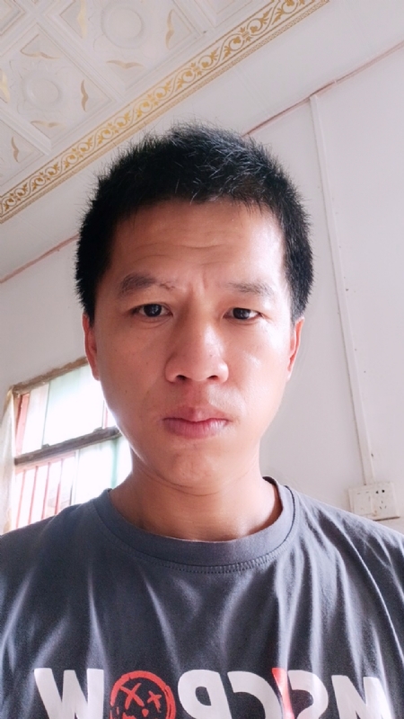 人都再努力的第一张照片--太原相亲服务中心