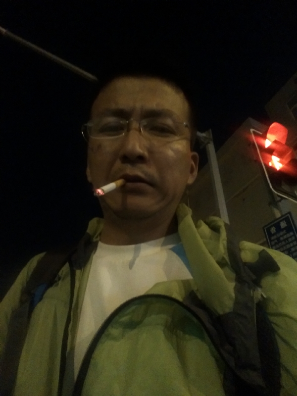 认真的生活的第一张照片--太原相亲服务中心
