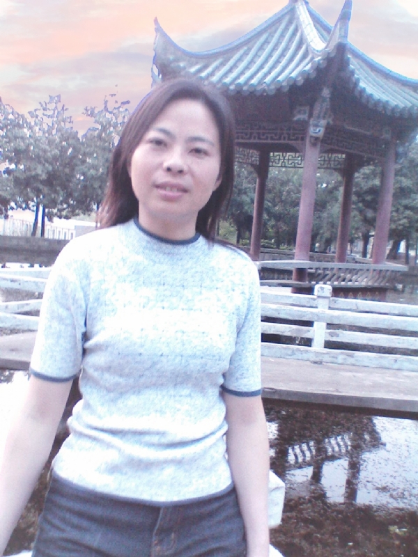 小草的第一张照片--太原相亲服务中心