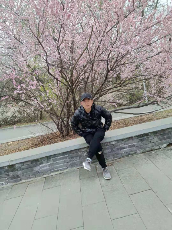 寻找幸福的第一张照片--太原相亲服务中心