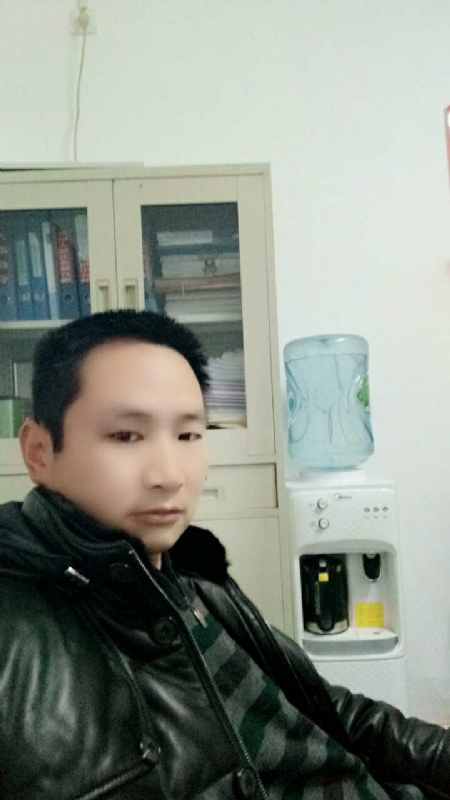 蓝色棒棒糖的第一张照片--太原相亲服务中心