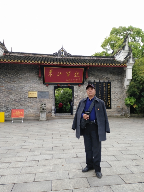 孤独的老帅的第二张照片--太原相亲服务中心