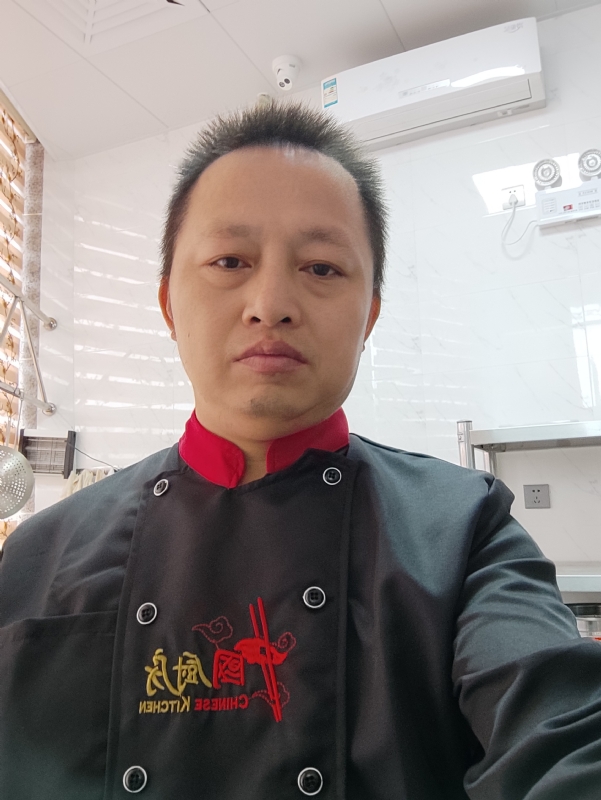 圆梦的第三张照片--太原相亲服务中心