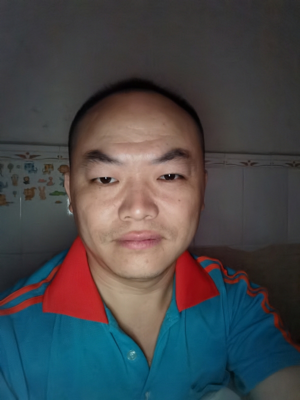 与子携老的第二张照片--太原相亲服务中心