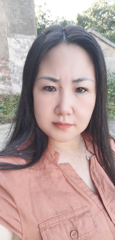 乖乖一女的第一张照片--太原相亲服务中心